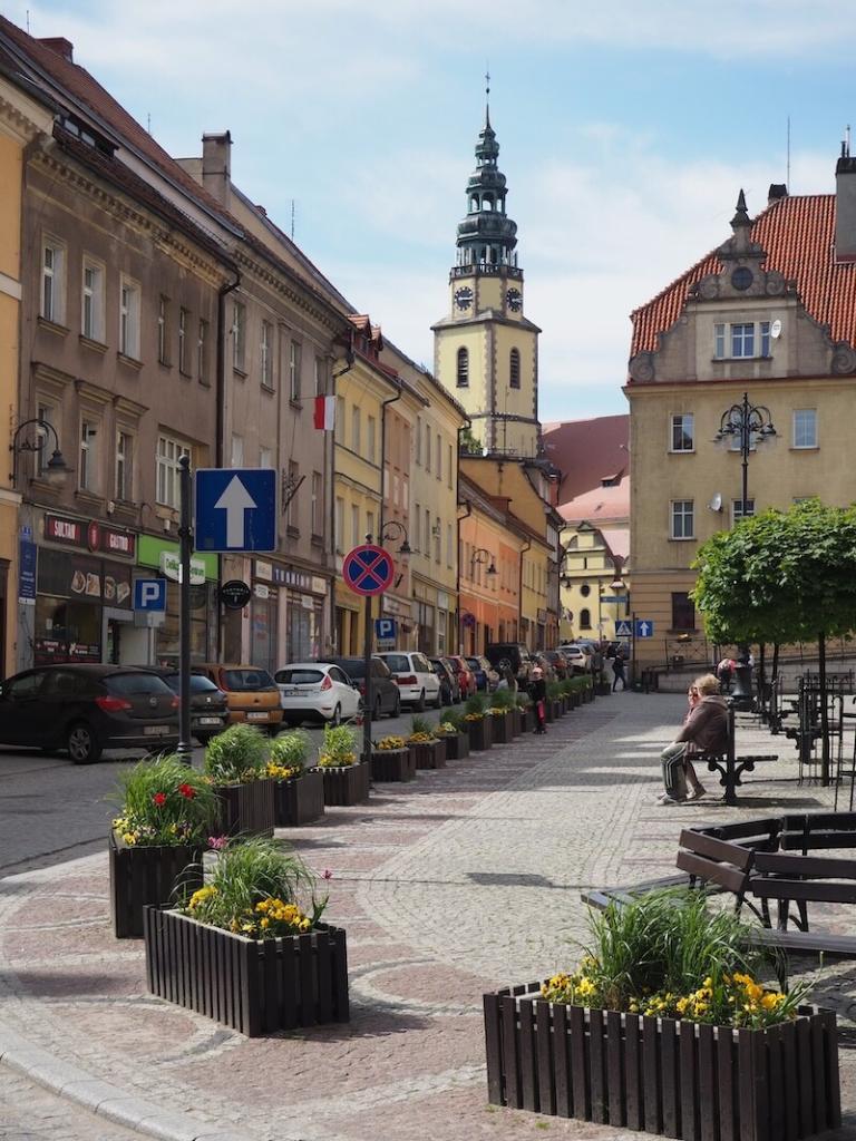 Bis hierher in Polen haben es die Buben mit kleinen Schläfchen, viel lustiger Unterhaltung und Ablenkung geschafft: 