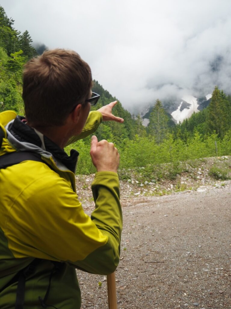 ... machen wir uns kurze Zeit später mit Rupert Zehentner auf den Weg zur Klimawanderung ... 