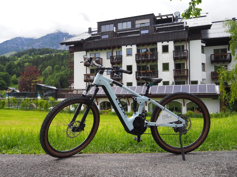 ... da kommt der E-Bike-Verleih im Hotel gerade recht, um all die Kalorien auch wieder abzustrampeln!